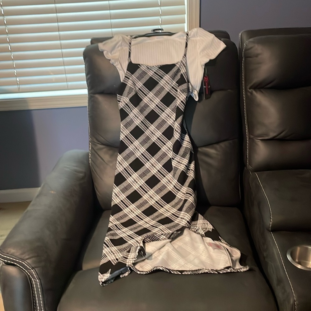 NWT black and white dress